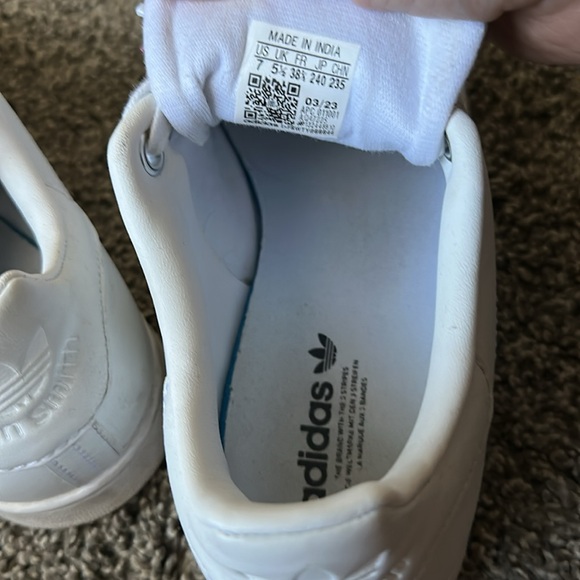 Shoes - Picture 5 of 5